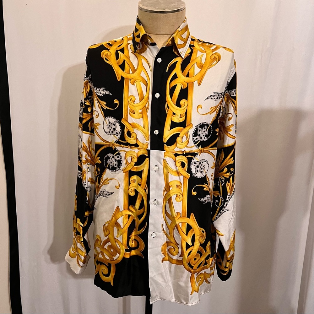 Versace Barocco Acanthus Print
Silk Shirt